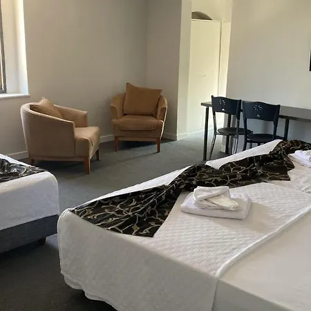 Red Flag Hotel