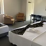 Red Flag Hotel